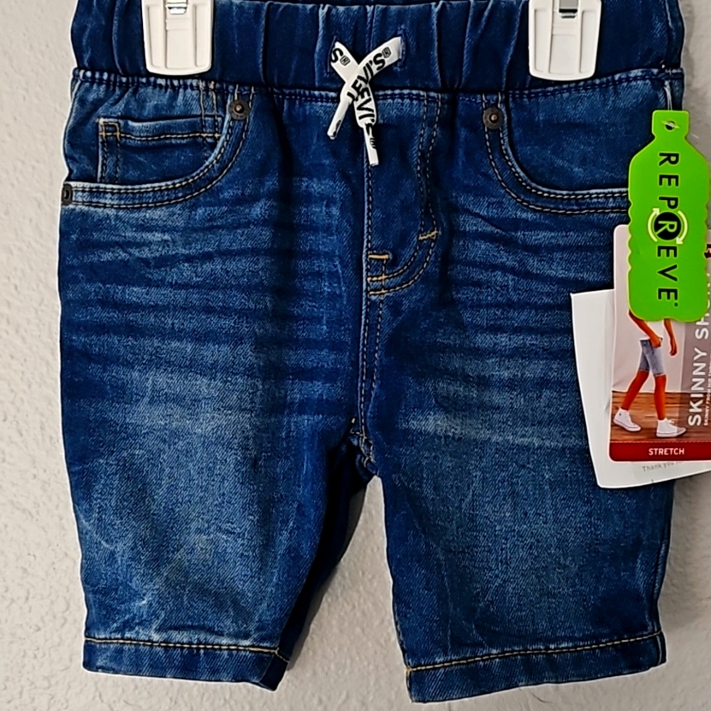 Kis boys skinny short Levi's blue jean size 4T